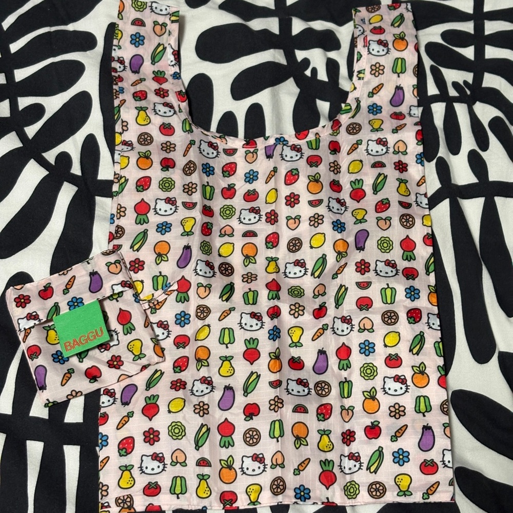 BABY BAGGU Hello Kitty Veggies Reusable Bag Used in great condition.
